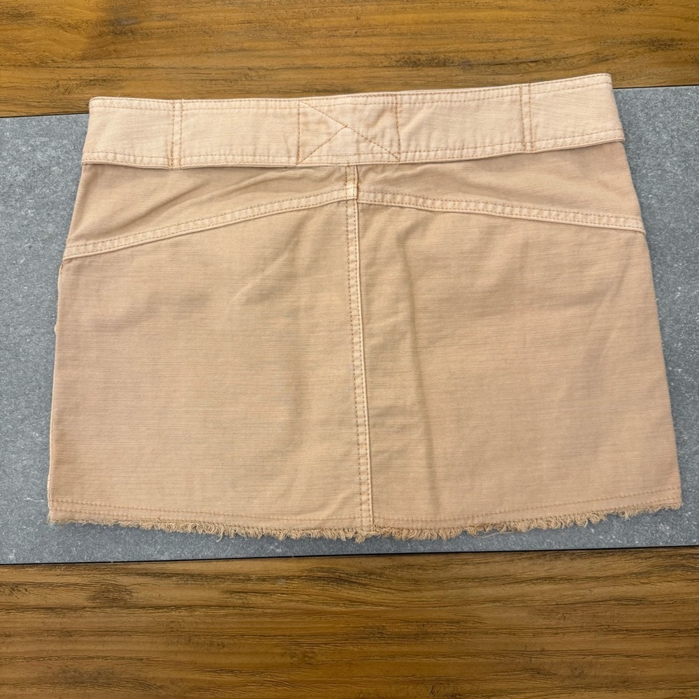 Free People Hang On Tight Belted Utility Mini Skirt in Sand Size 6 NWOT - Picture 4 of 14